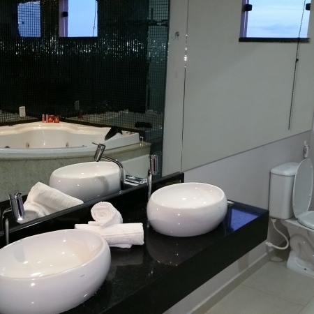 SU&Iacute;TE PRESIDENCIAL